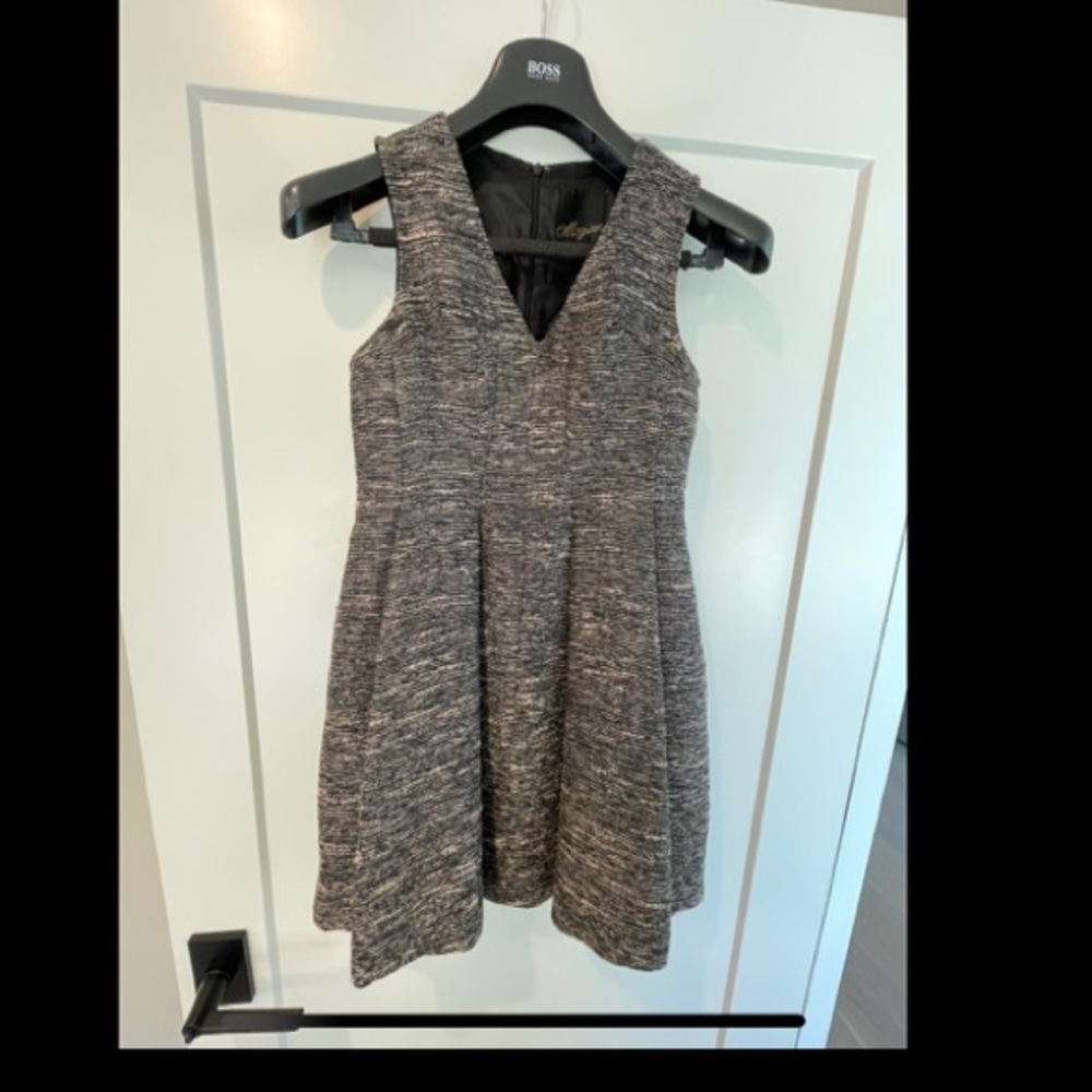 Mcginn dress with beautiful silver threaded fabric